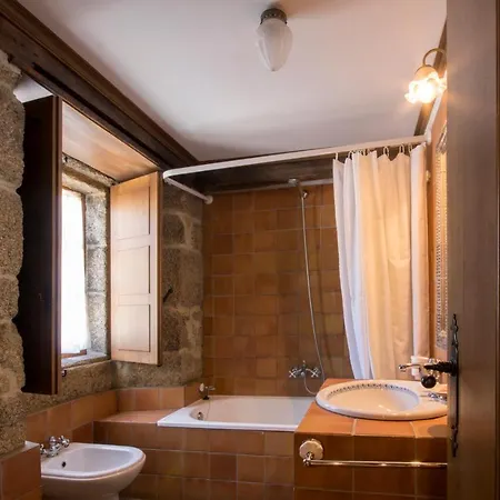 Fervenza Casa Grande & Restaurante 호텔